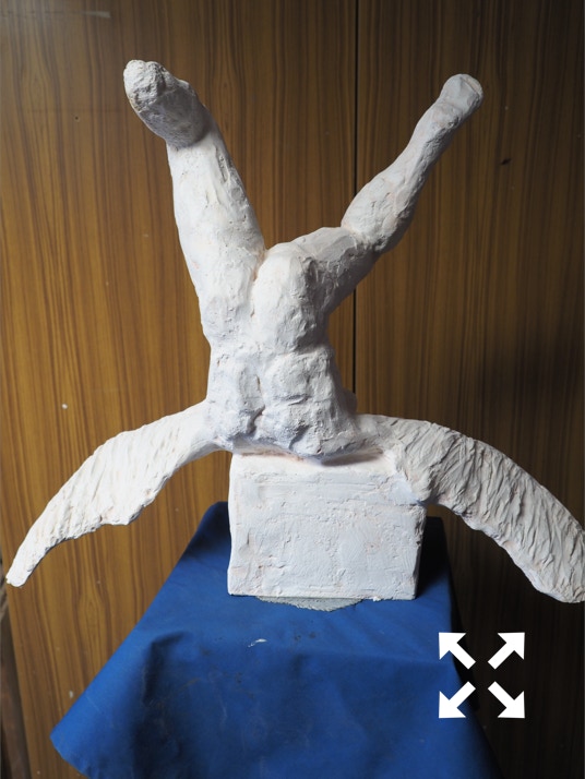 Ikarus Variation V, Kunststeinguss 50/40/25cm.